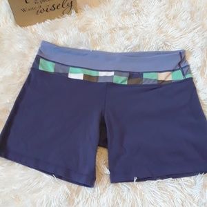 lululemon  groove shorts  8